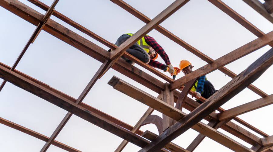 Professional gutter cleaning in Helenville, WI